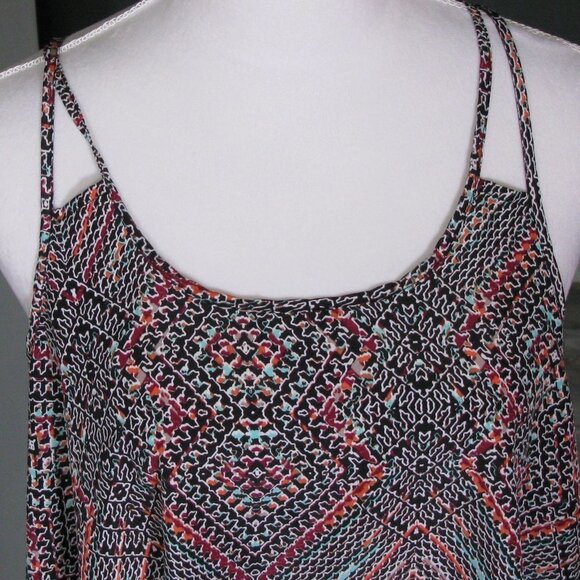MOSSIMO Geometric Print Sleeveless Blouse Size Medium - Picture 3 of 6